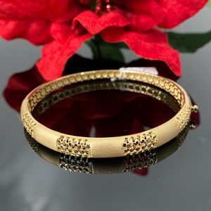 14K Yellow Gold Bangle